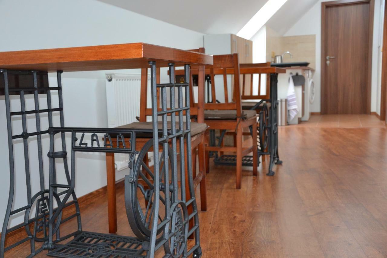 Attic Rooms Табор Екстериор снимка