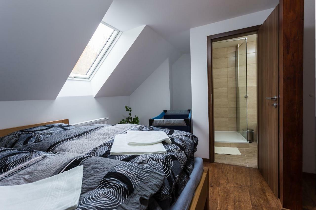 Attic Rooms Табор Екстериор снимка