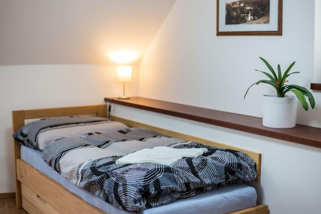 Attic Rooms Табор Екстериор снимка
