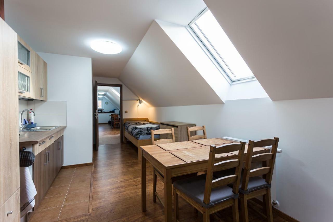 Attic Rooms Табор Екстериор снимка