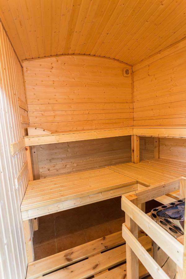 Attic Rooms Табор Екстериор снимка