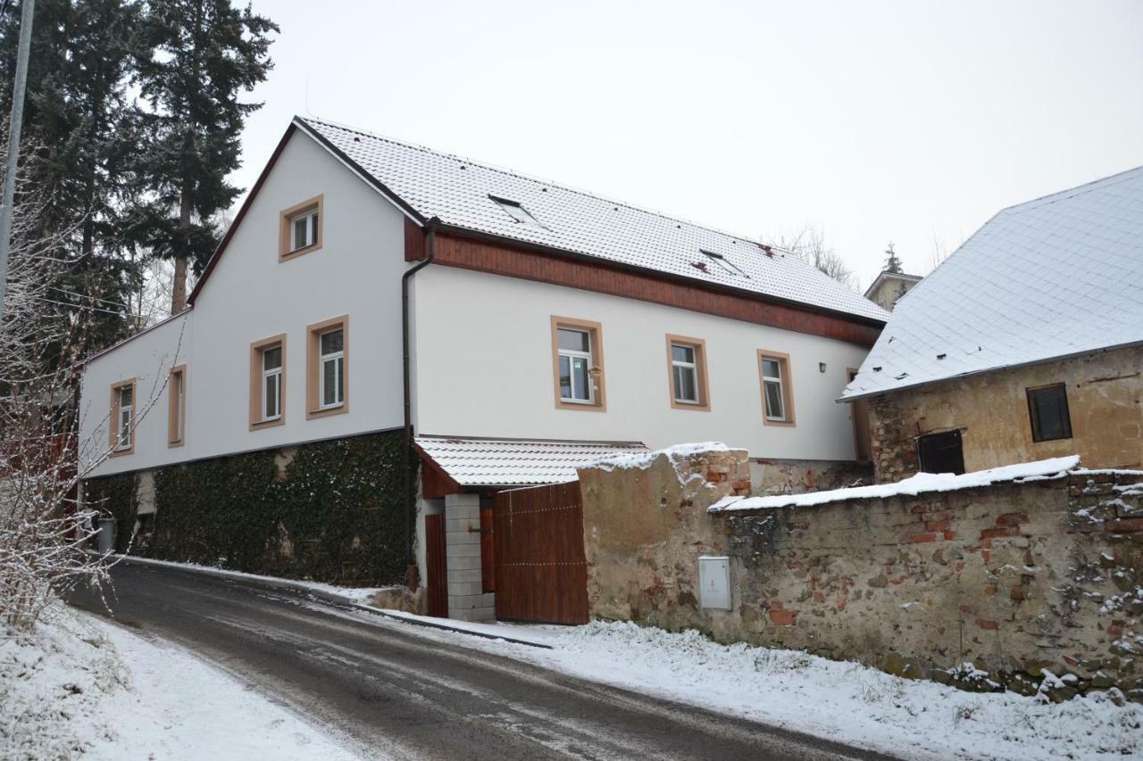 Attic Rooms Табор Екстериор снимка