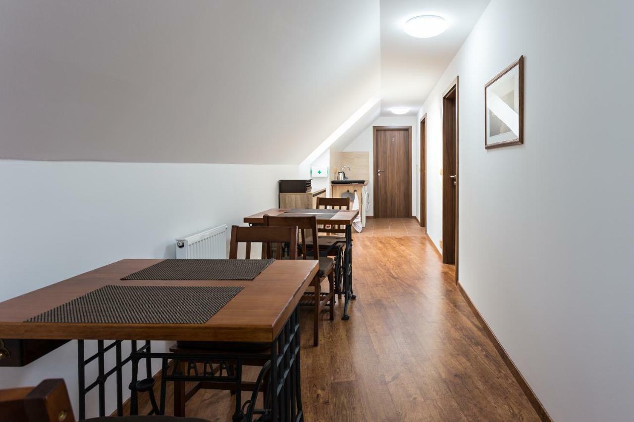 Attic Rooms Табор Екстериор снимка